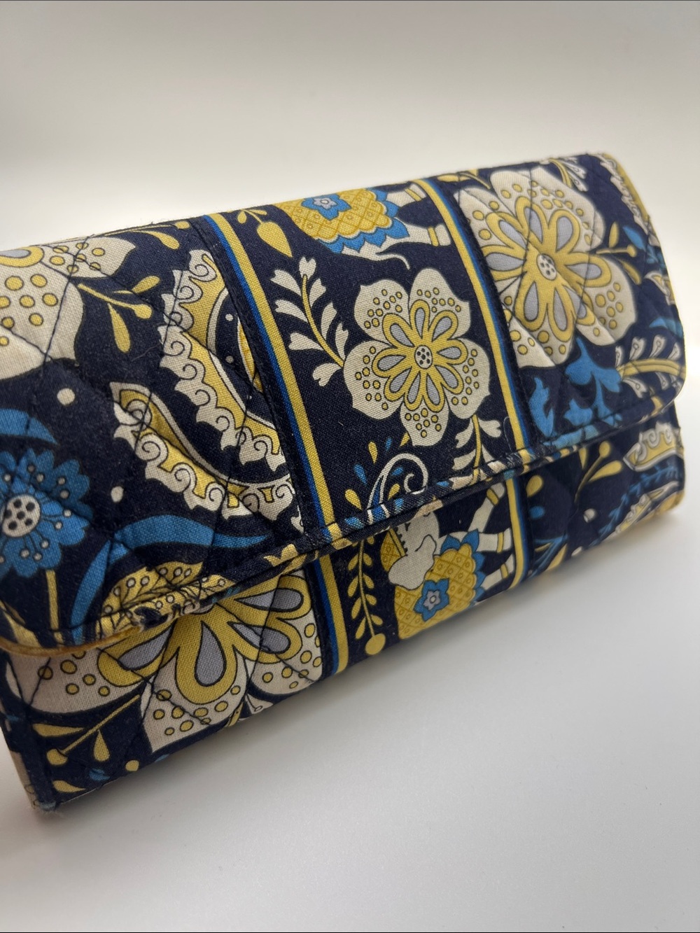 Vera Bradley Retired Ellie Blue Navy, Blue & Yellow Quilted Magnetic Wallet
